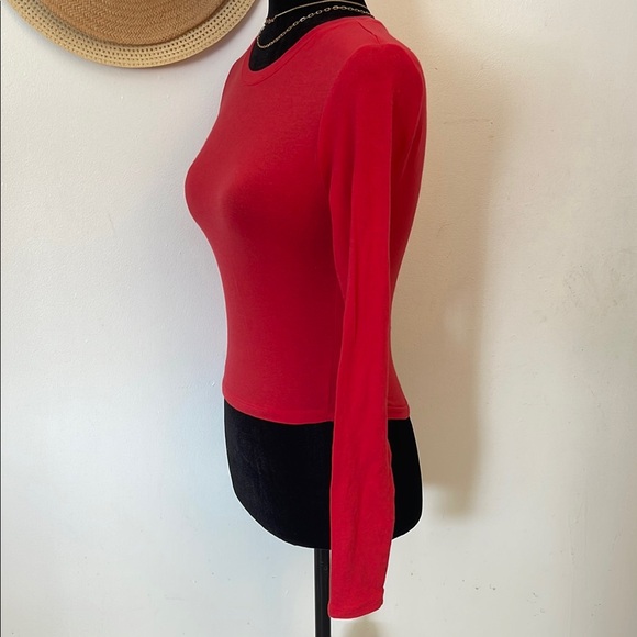 MADRAG | Women’s Red Crew Neck Long Sleeve Bodysuit Size Medium - Picture 2 of 4